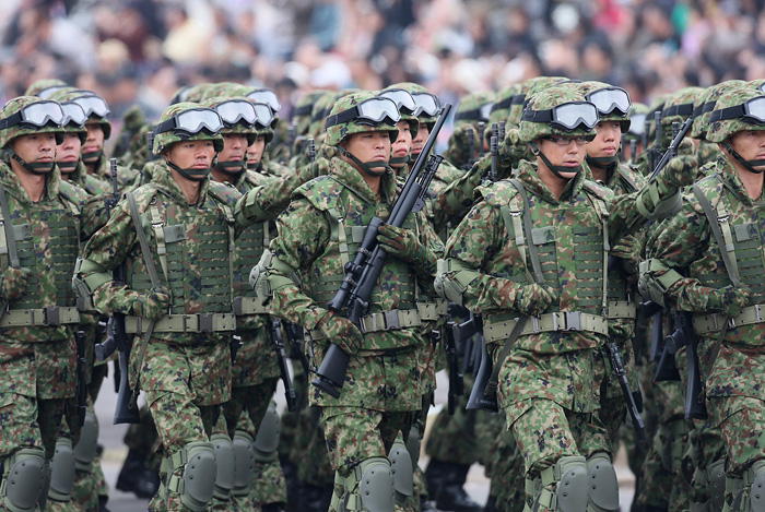 自衛隊